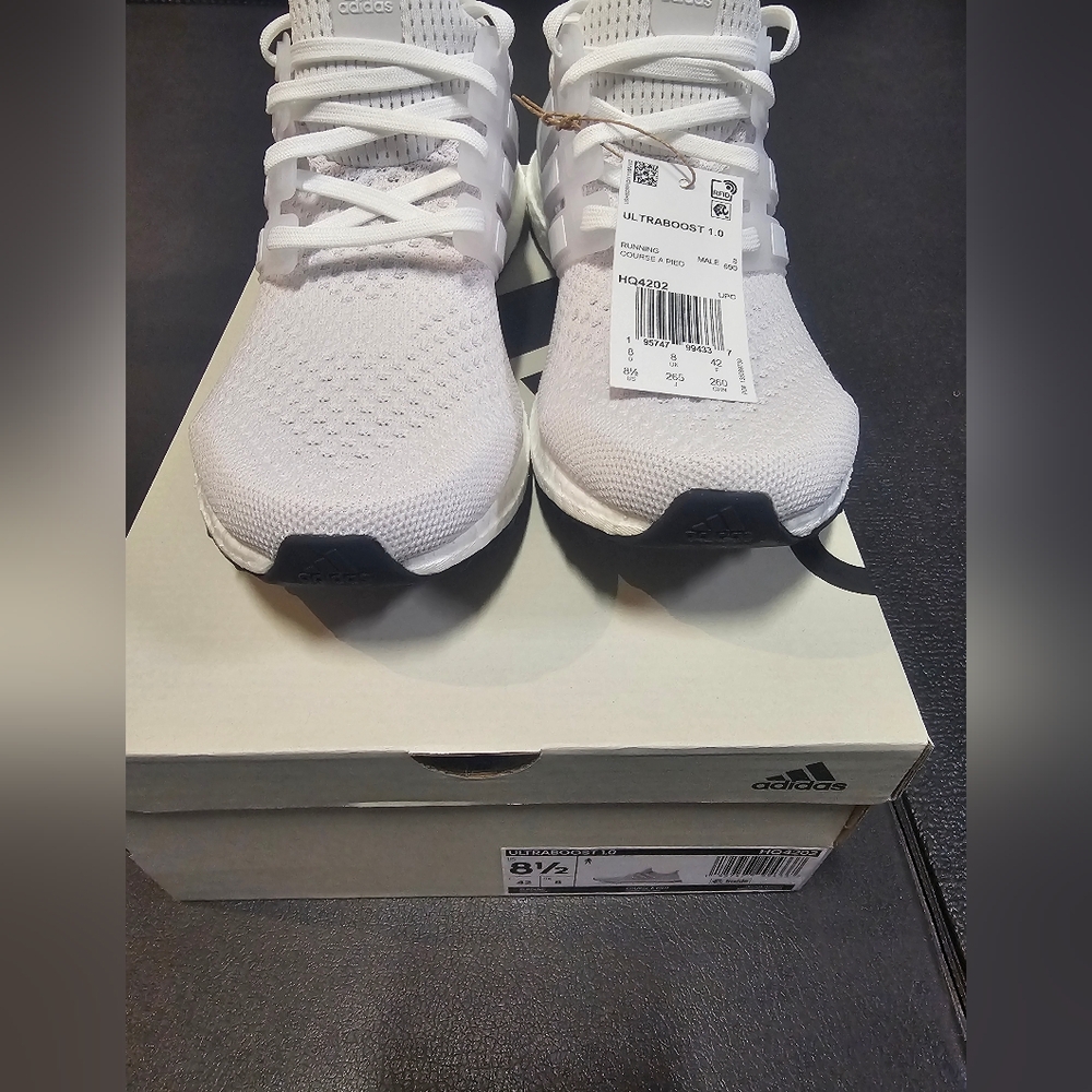 Adidas Ultraboost 1.0 Cloud White 8.5 - Picture 2 of 8